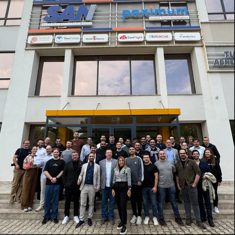 Participants of the hackathon in front of the headquarters of SAN TSG and Paximum in Antalya